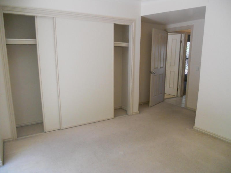 2/16 LISSNER STREET, Toowong QLD 4066