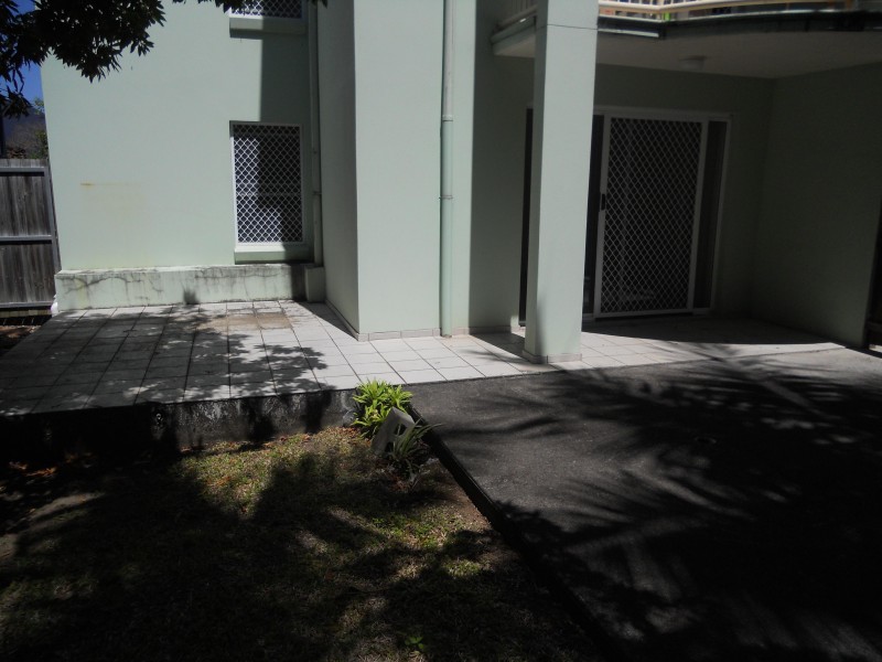 2/16 LISSNER STREET, Toowong QLD 4066