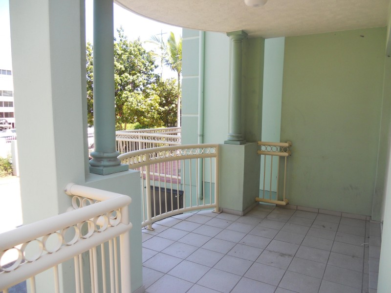 2/16 LISSNER STREET, Toowong QLD 4066