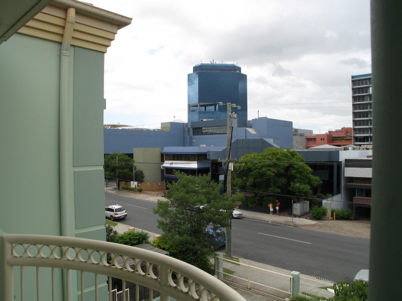 5/16 LISSNER ST, Toowong QLD 4066