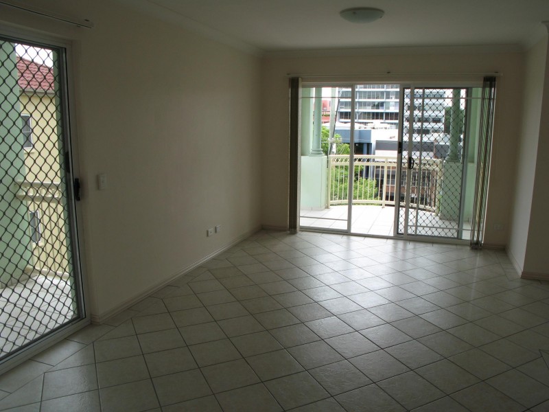 6/16 LISSNER ST, Toowong QLD 4066