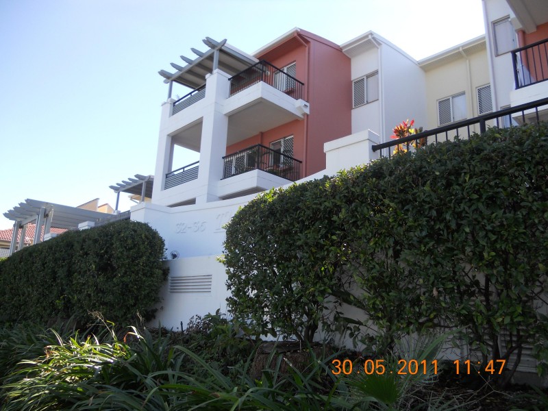 8/32-36 LISSNER ST, Toowong QLD 4066