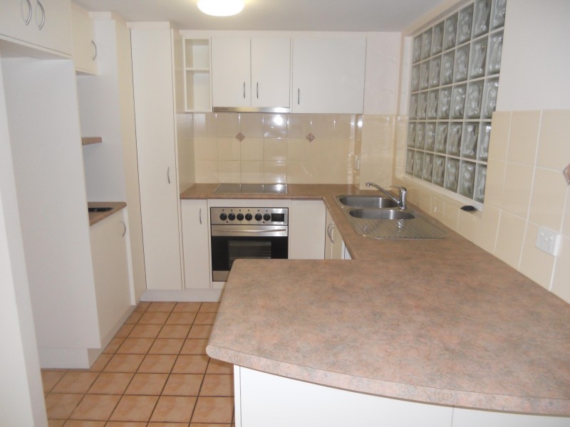 4/16 LISSNER ST, Toowong QLD 4066