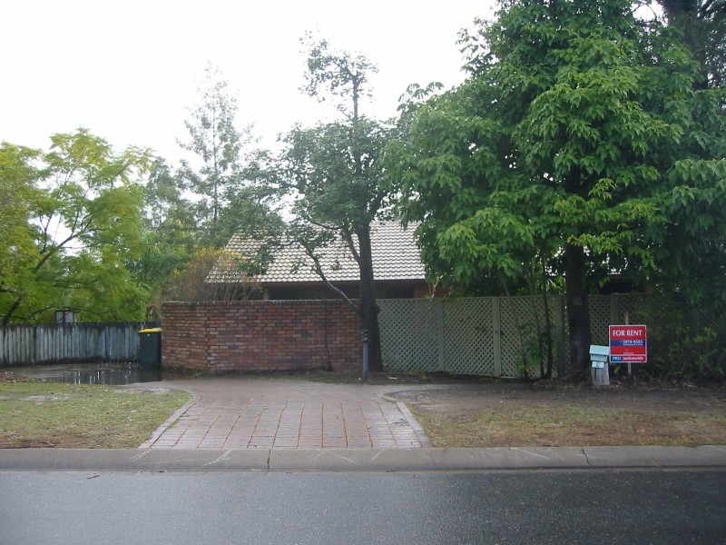 3 LUDLOW STREET, Chapel Hill QLD 4069