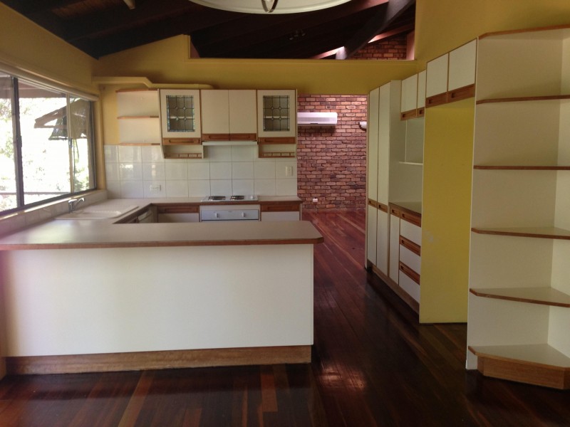 3 LUDLOW STREET, Chapel Hill QLD 4069