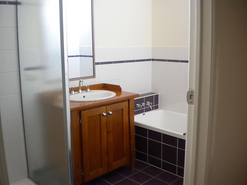 3 LUDLOW STREET, Chapel Hill QLD 4069