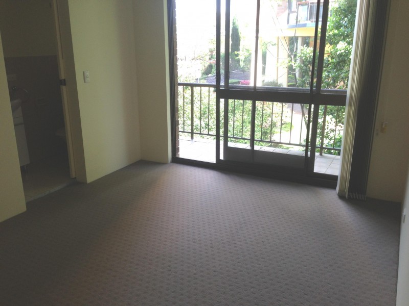 5/134 MACQUARIE STREET, St Lucia QLD 4067