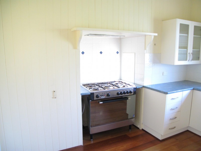 96 MACDONALD STREET, Norman Park QLD 4170