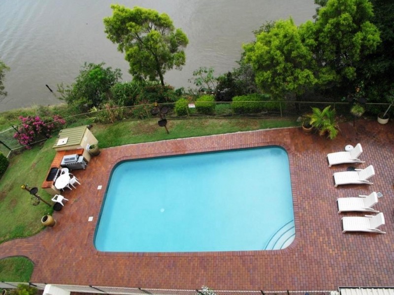 17/122 MACQUARIE STREET, St Lucia QLD 4067
