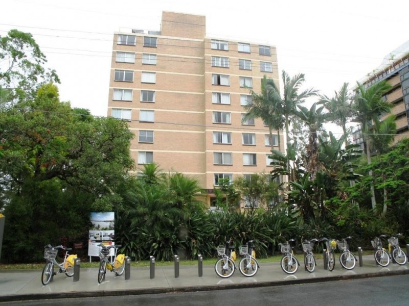 17/122 MACQUARIE STREET, St Lucia QLD 4067