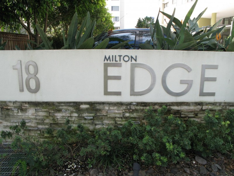 1054/18 MANNING STREET, Milton QLD 4064