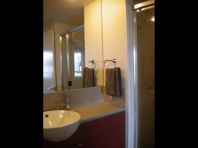 1054/18 MANNING ST, Milton QLD 4064