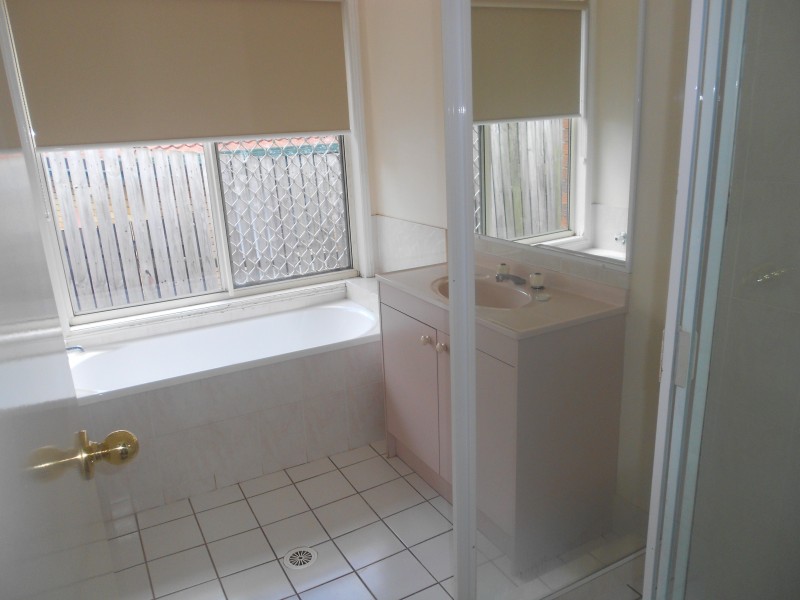 43 MCPHERSON ROAD, Sinnamon Park QLD 4073