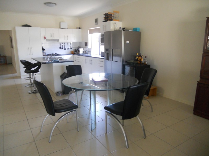 53 GLEN HOLM, Mitchelton QLD 4053