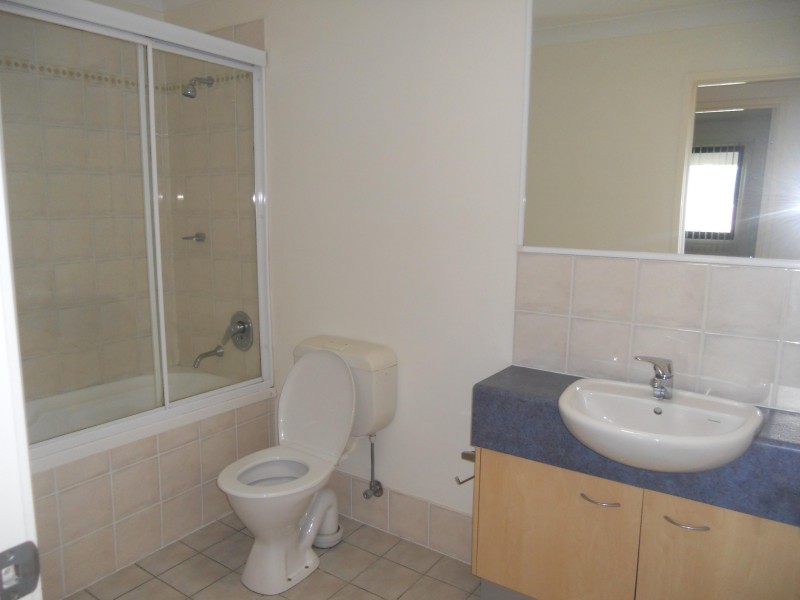 3/255 MOGGILL ROAD, Indooroopilly QLD 4068