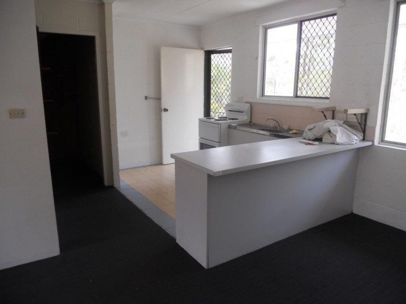 2/738 MOGGILL RD, Chapel Hill QLD 4069