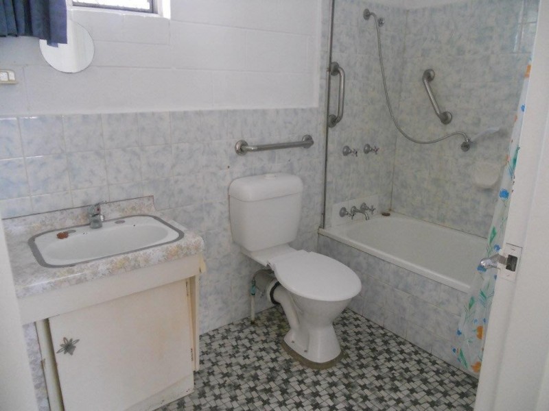 2/738 MOGGILL RD, Chapel Hill QLD 4069