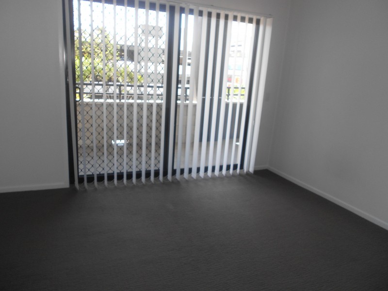 2/17 MUSGRAVE RD, Indooroopilly QLD 4068