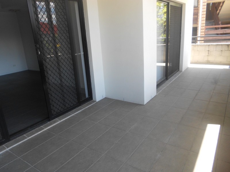 2/17 MUSGRAVE RD, Indooroopilly QLD 4068