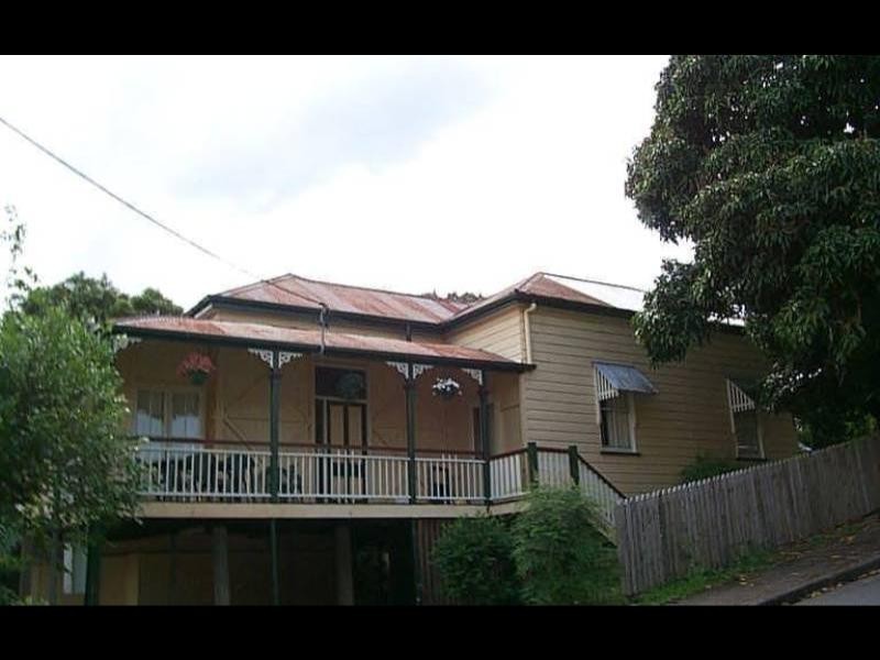 1/21 OKEDEN ST, Toowong QLD 4066