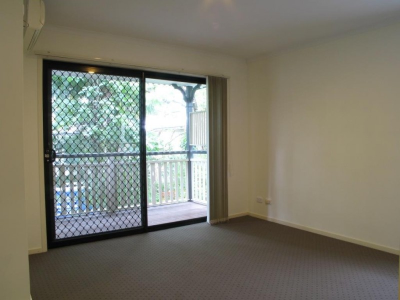 8/49 PARAGON STREET, Yeronga QLD 4104
