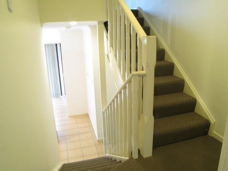 8/49 PARAGON STREET, Yeronga QLD 4104