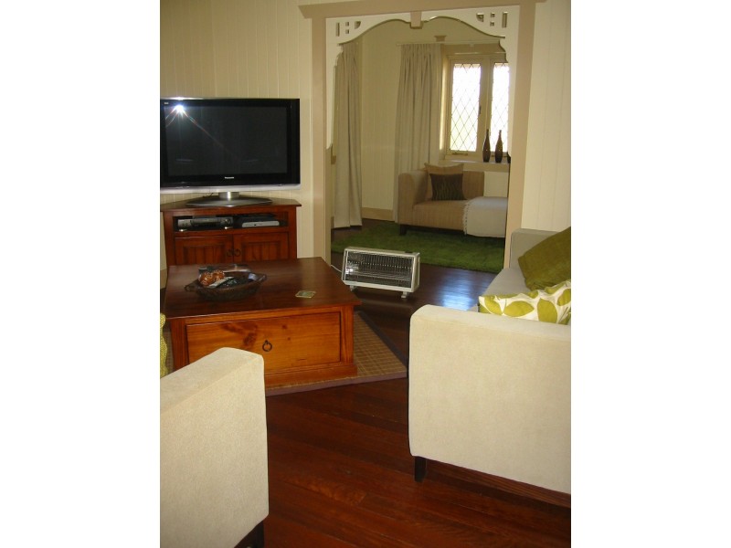 18 PARKER STREET, Newmarket QLD 4051