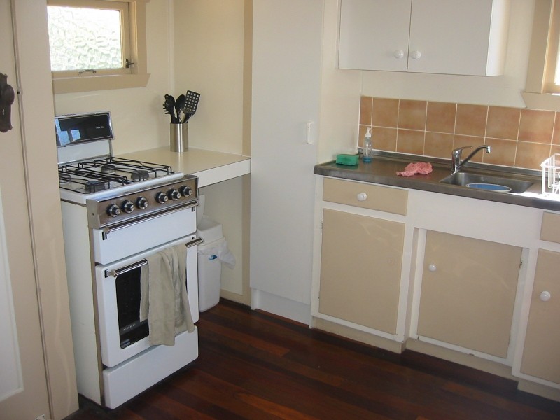 18 PARKER STREET, Newmarket QLD 4051