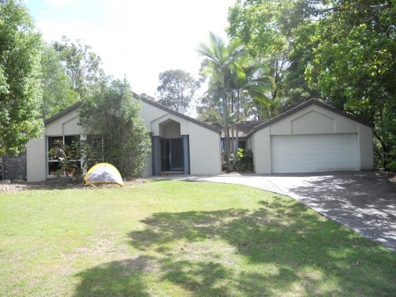 7 PINE COUNTY PLACE, Bellbowrie QLD 4070