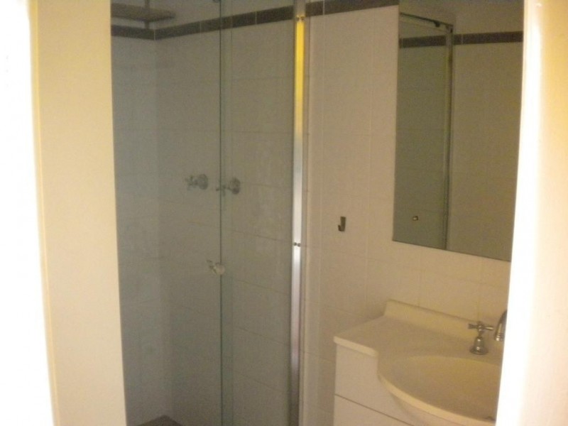 18 PURKISS ST, Toowong QLD 4066