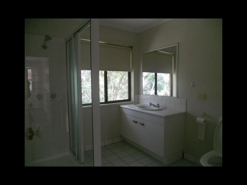 13/8-12 QUINN STREET, Toowong QLD 4066