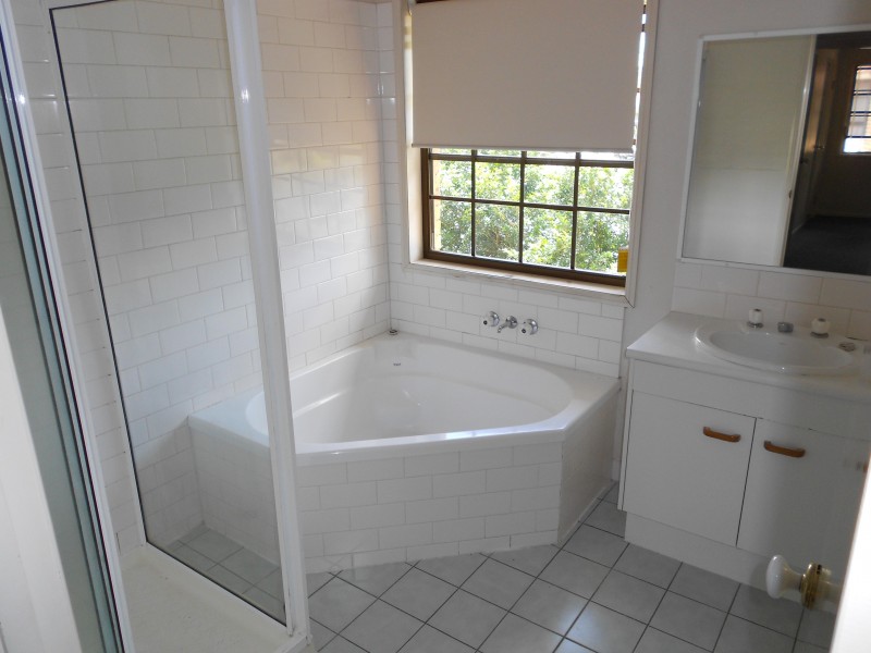 12/8-12 QUINN STREET, Toowong QLD 4066