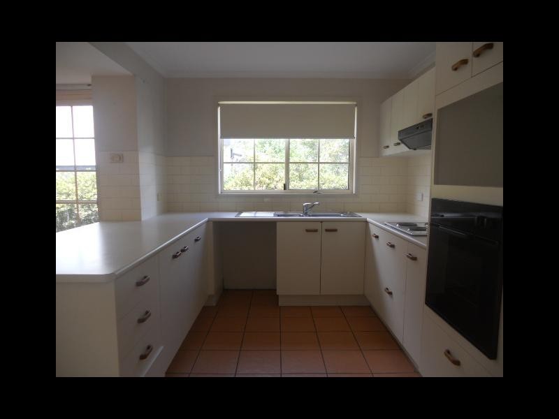 19/8-12 QUINN STREET, Toowong QLD 4066