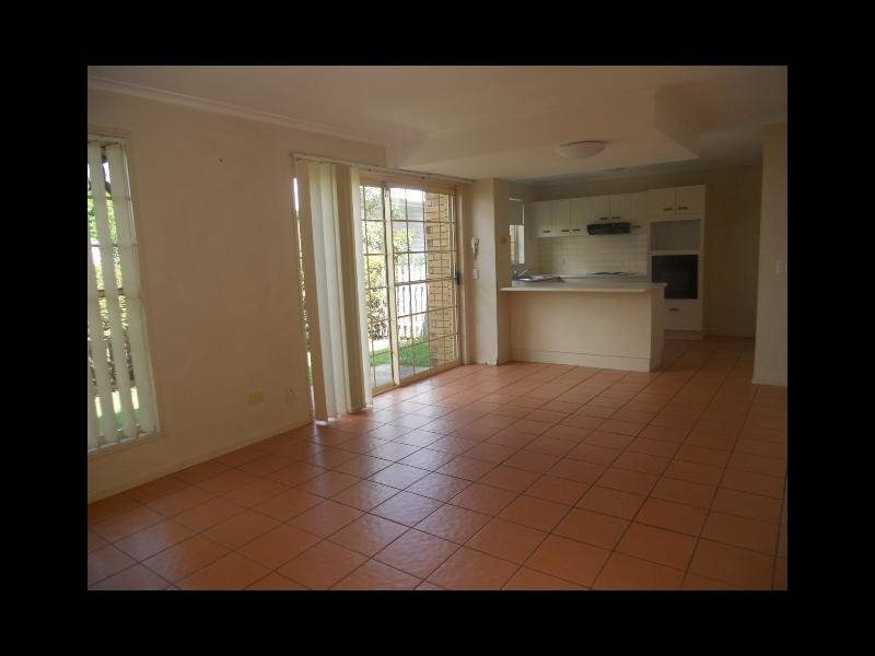 19/8-12 QUINN STREET, Toowong QLD 4066