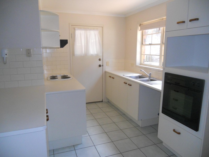 3/8-12 QUINN STREET, Toowong QLD 4066