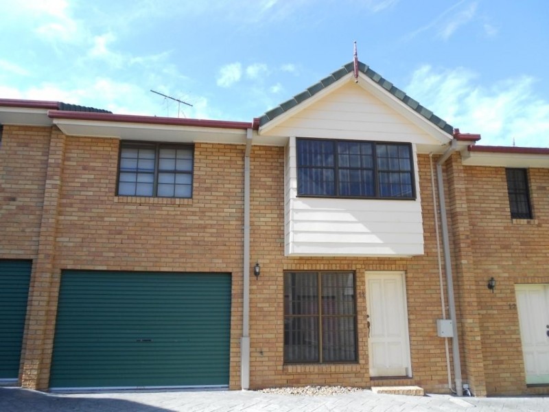 11/8-12 QUINN ST, Toowong QLD 4066