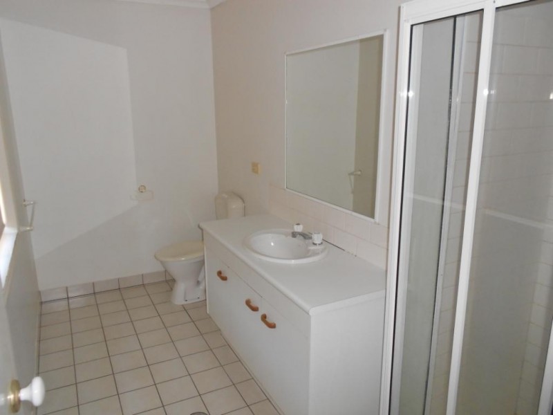 11/8-12 QUINN ST, Toowong QLD 4066