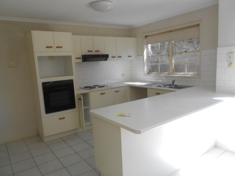 8/8-12 QUINN STREET, Toowong QLD 4066