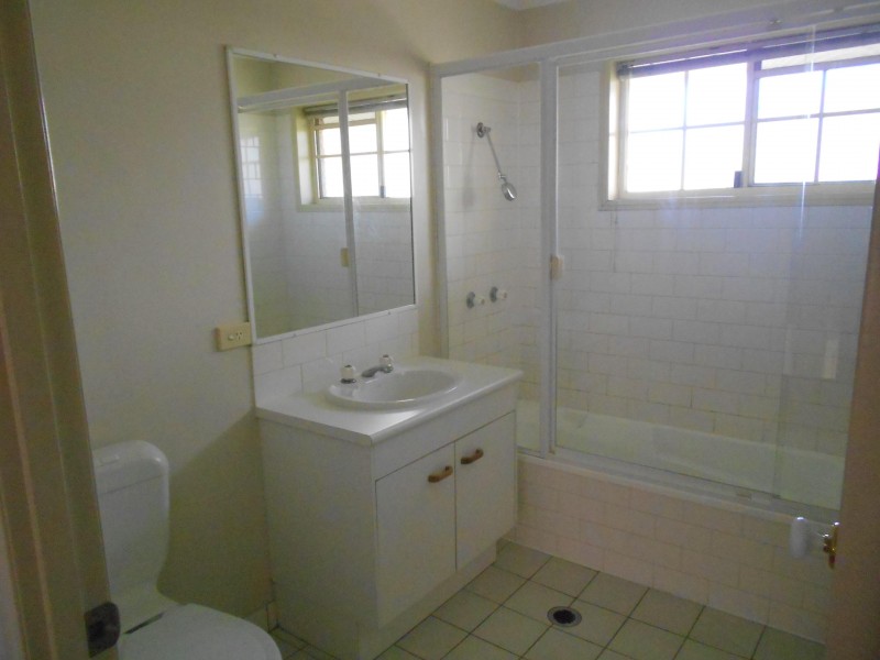 8/8-12 QUINN STREET, Toowong QLD 4066