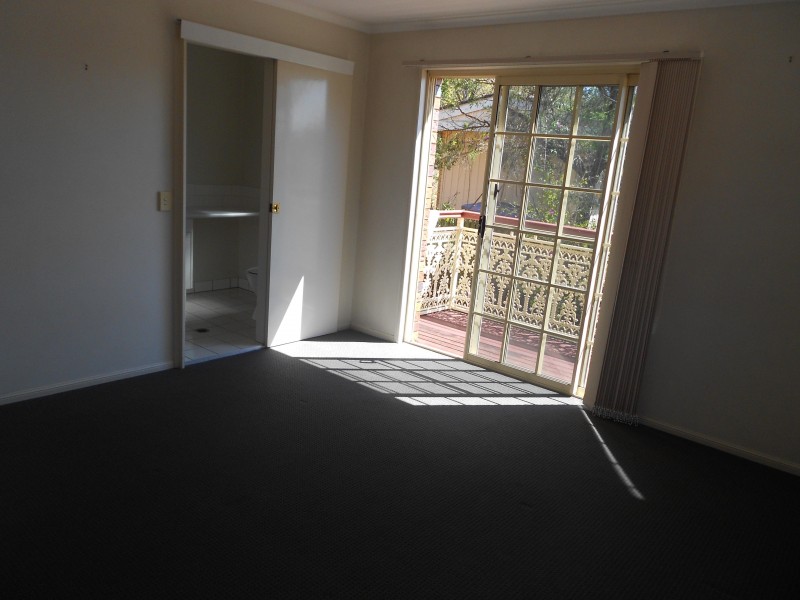 8/8-12 QUINN STREET, Toowong QLD 4066