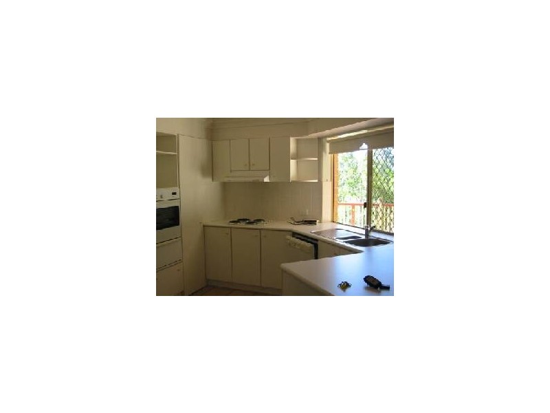 2/58 QUINN STREET, Toowong QLD 4066