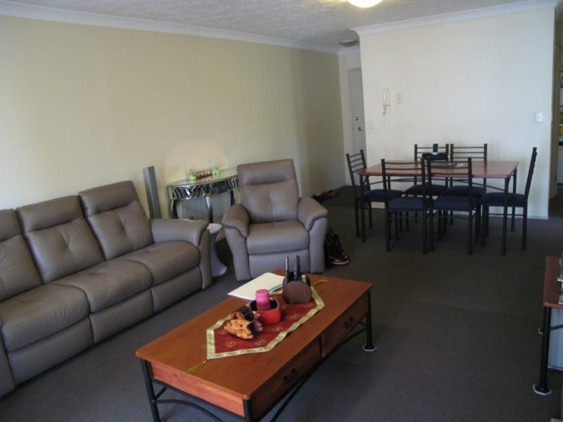 4/45 RIVERVIEW TERRACE, Indooroopilly QLD 4068