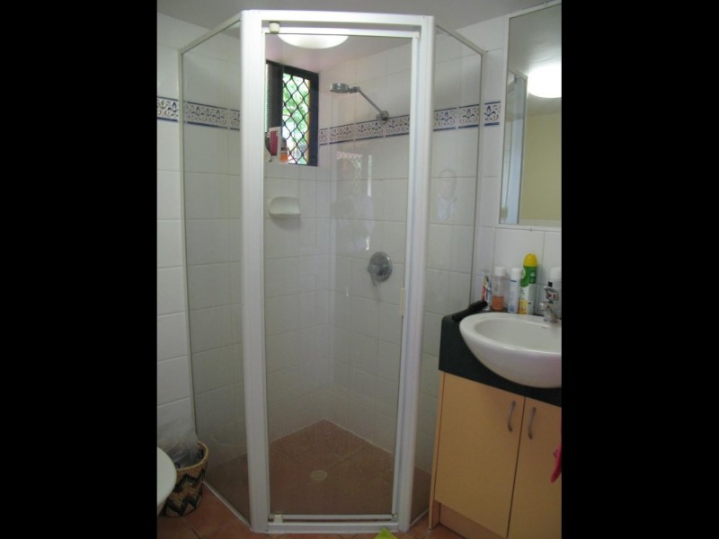 4/45 RIVERVIEW TERRACE, Indooroopilly QLD 4068