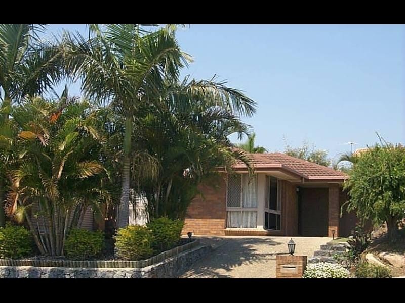 104 RIVERHILLS RD, Middle Park QLD 4074
