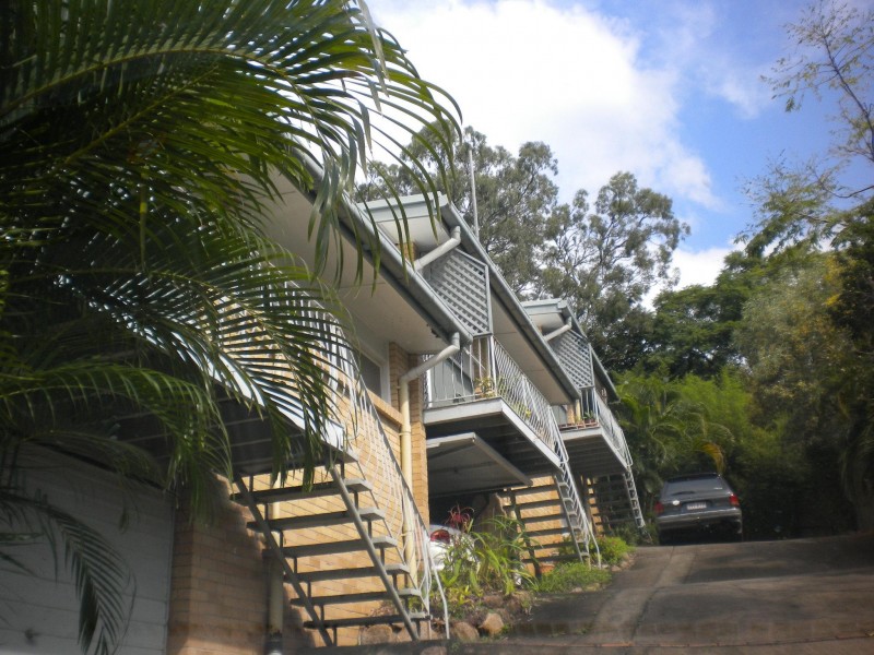 2/33 ROSEWOOD ST, Bardon QLD 4065