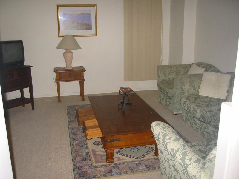 17/82 RUSSELL TERRACE, Indooroopilly QLD 4068