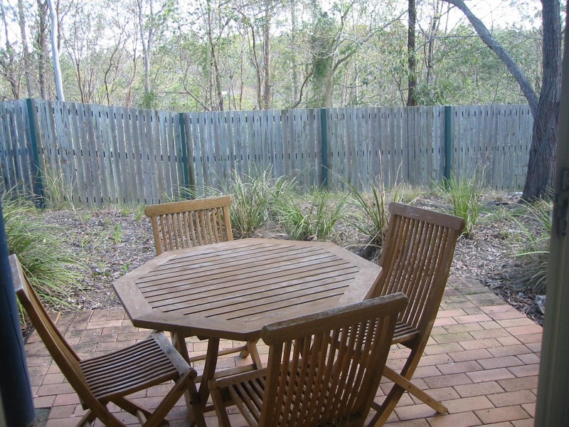 17/82 RUSSELL TERRACE, Indooroopilly QLD 4068