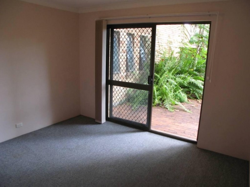 2/45 CHASELY STREET, Auchenflower QLD 4066
