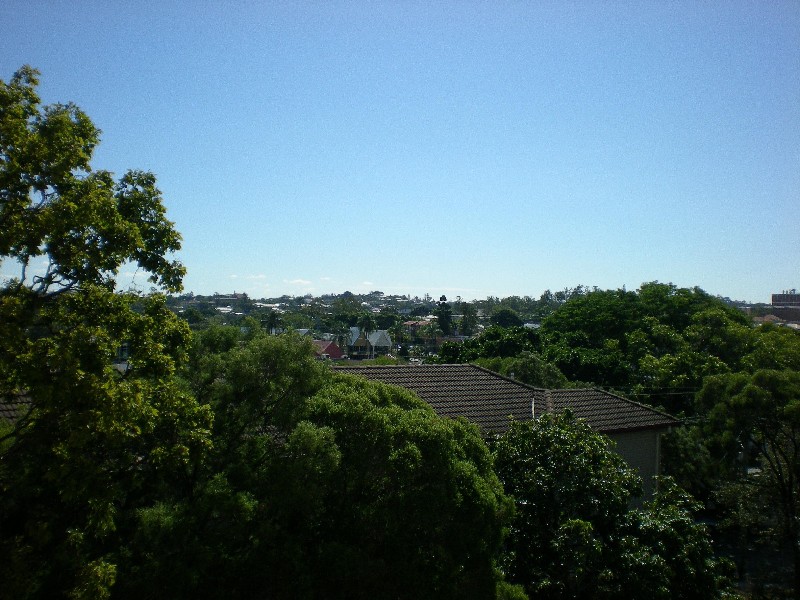 16/9 Dunmore Tce, Auchenflower QLD 4066