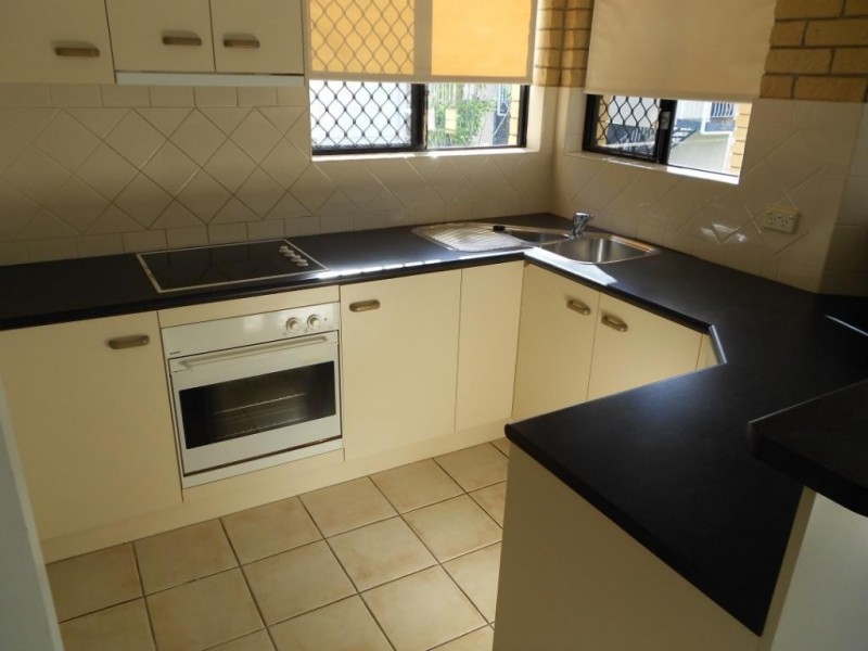 10/83 SHERWOOD RD, Toowong QLD 4066